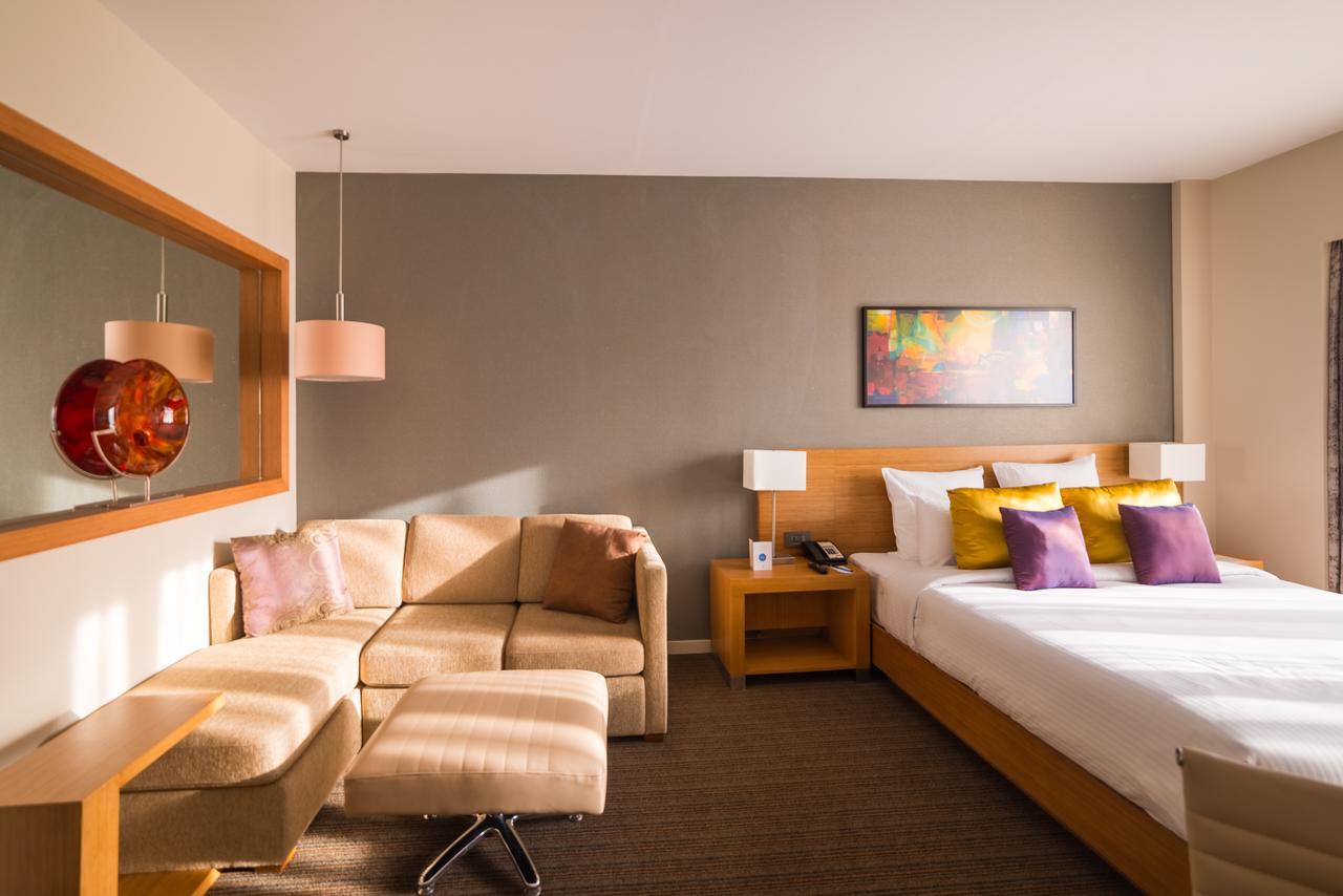 Novotel Lucknow Gomti Nagar Ngoại thất bức ảnh